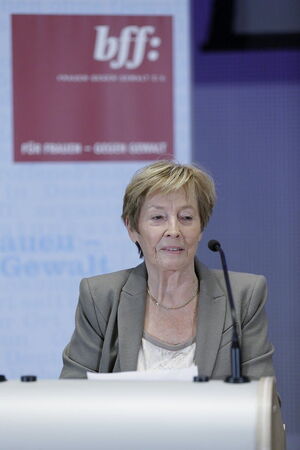 Grußwort von Dr. Christine Bergmann, bff-Schirmfrau